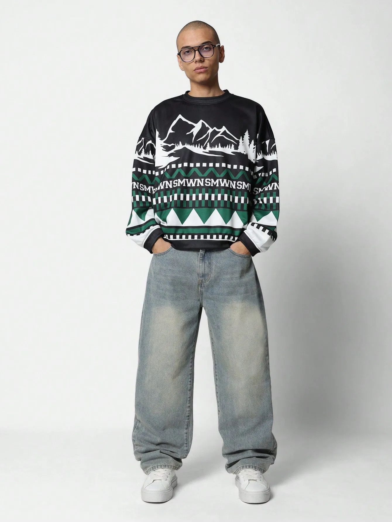 Christmas Regular Fit All Over Printed Sweatshirt