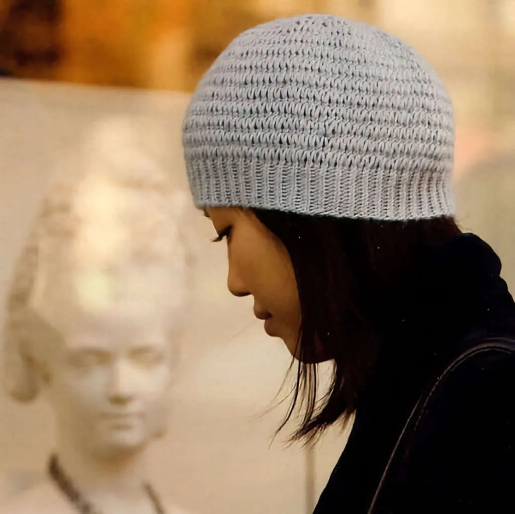 Hats, Mittens & Scarves: 25 Cool and Cozy Knitted Projects by Andrea Tung