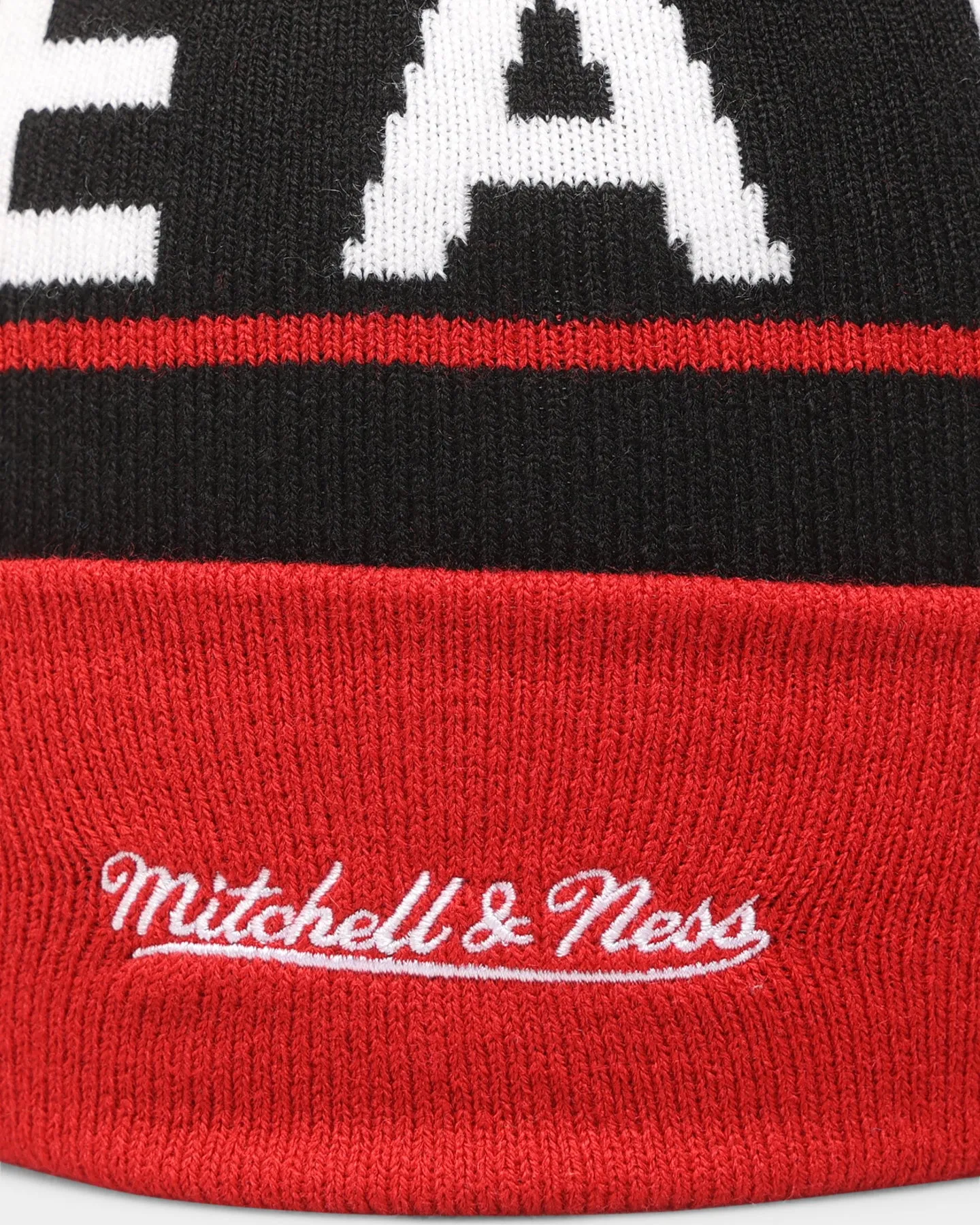 Mitchell & Ness Miami Heat Team Pom Beanies Black